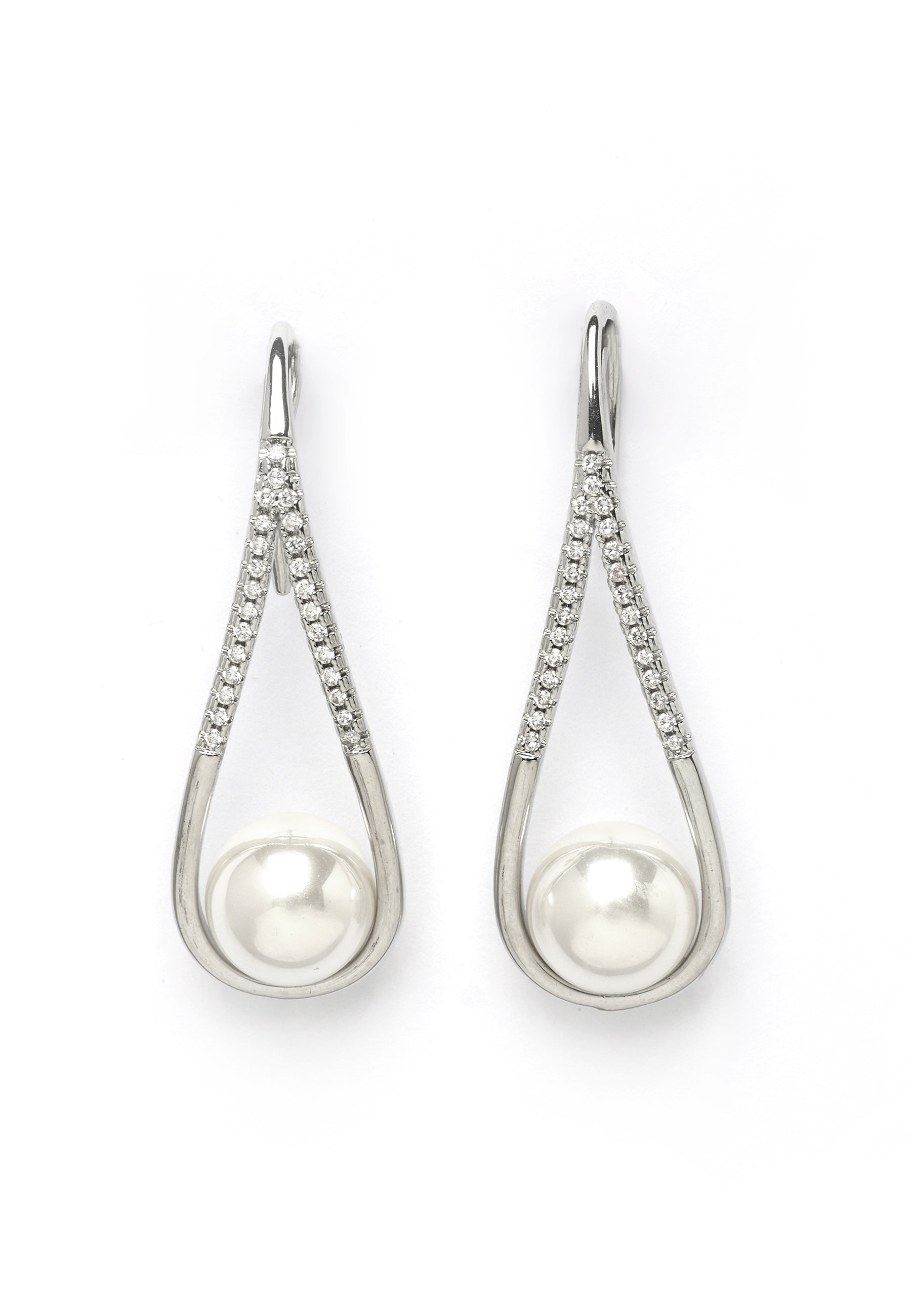 Boucles d'oreilles en goutte moderne