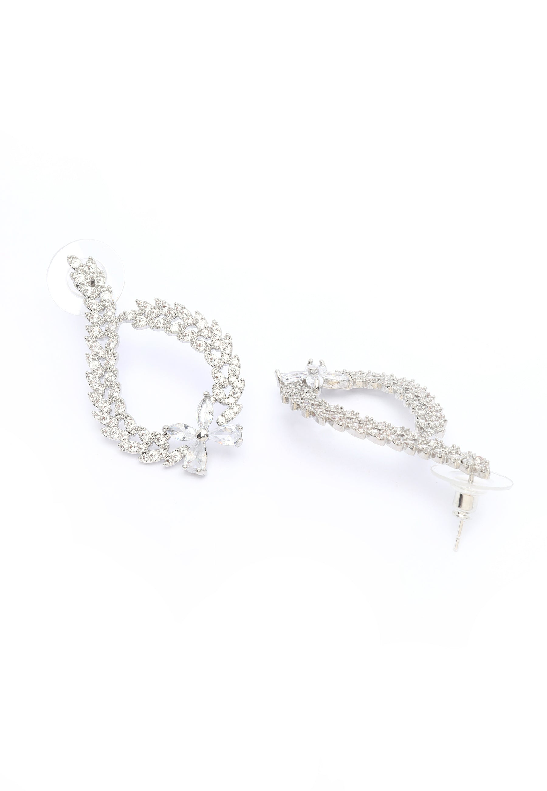 Ethereal Bow-shaped Earrings and Necklace Set