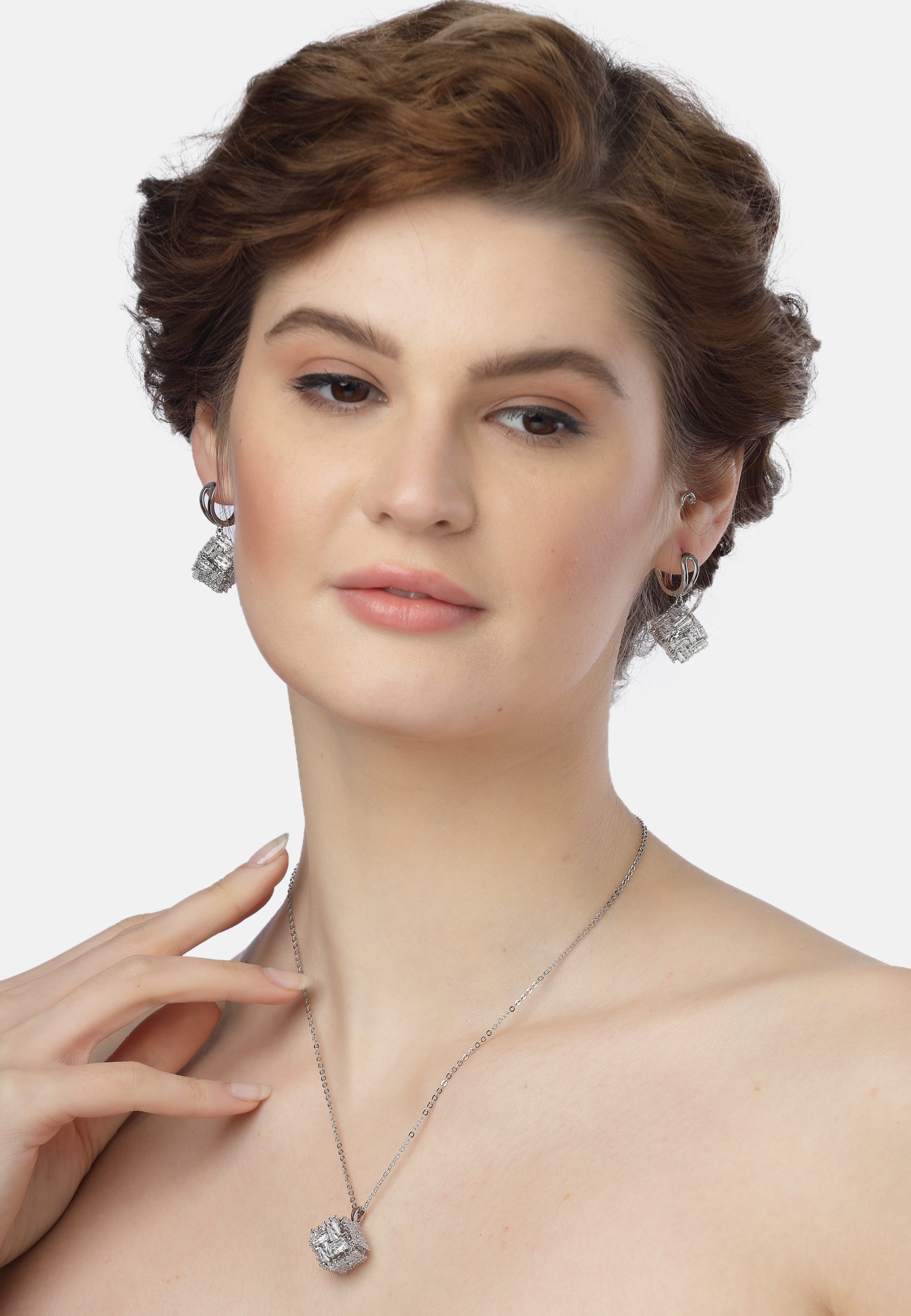 Glittering Symphony Necklace and Earrings Set