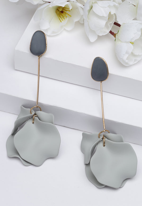 Petals Earrings Grey